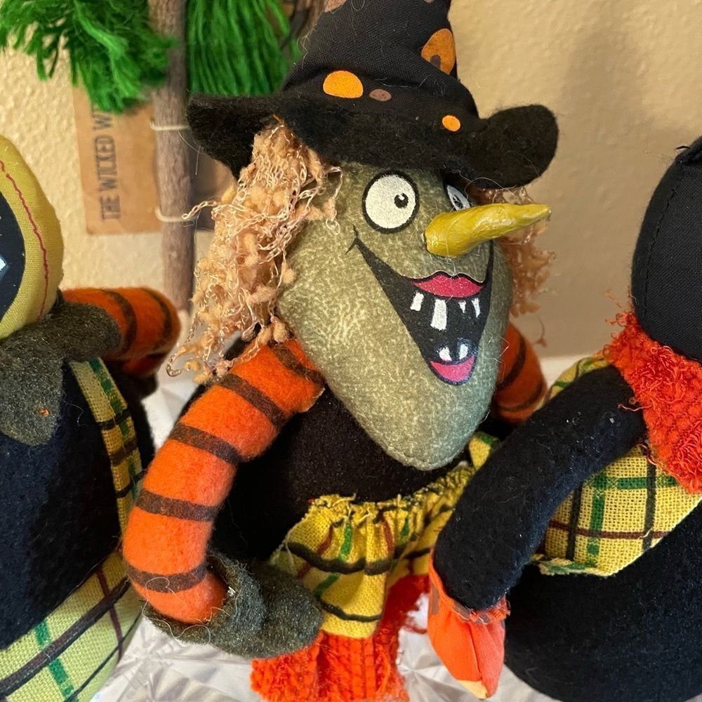 Halloween Bean Bag Characters Witch Cat plus Halloween Pencils Decorations - Picture 13 of 14
